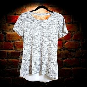 Lululemon beat the heat top